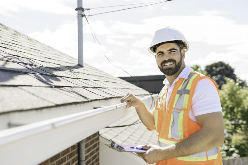 When to Hire a Roofer